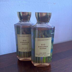 Bath & Body works Rio Pineapple Mango 2 body wash